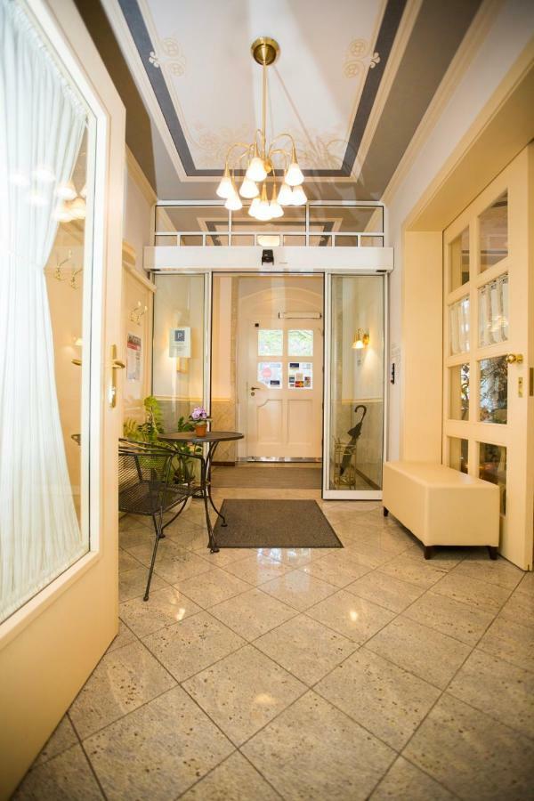 Hotel Burghof Εξωτερικό φωτογραφία